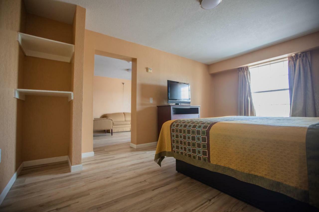 Motel The Crossroads And 2*